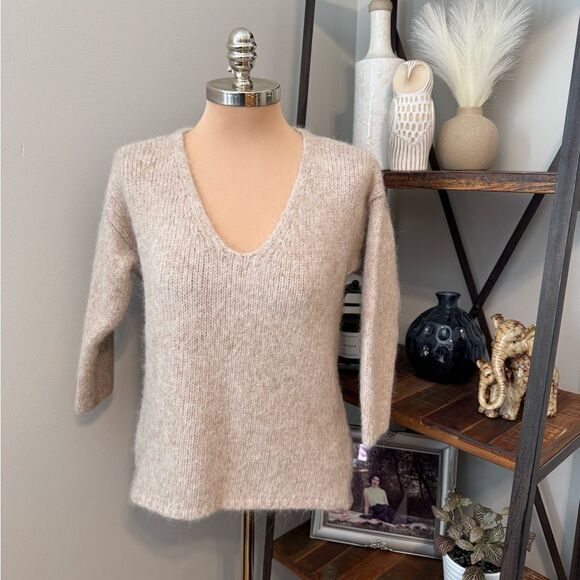 Humanoid V-Neck Sweater Gray/Tan 3/4 Sleeve Alpaca Blend Womens SMALL - Picture 1 of 9